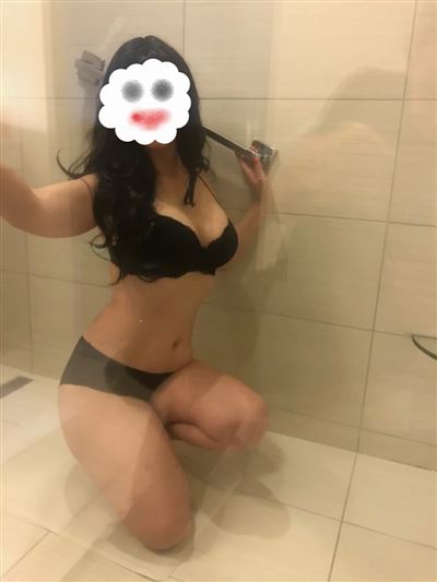 Prostitute i Jelling - Escort Service